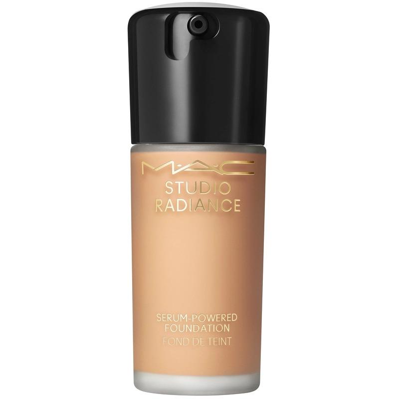 MAC Studio Radiance Serum Foundation NC27 – Strålende Finish